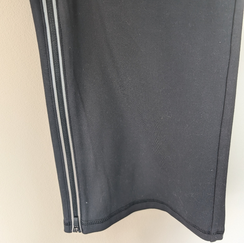 Black Flared Legging - Picture 2 of 4